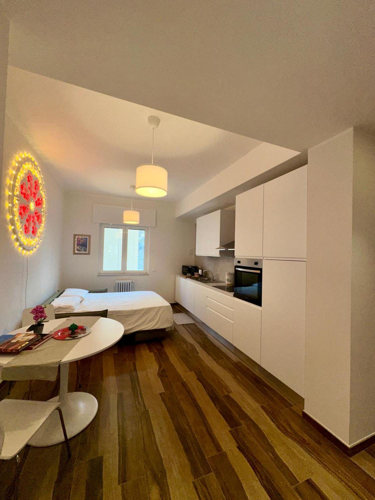 Rainbow Luxury Home Bari - Sea View מראה חיצוני תמונה